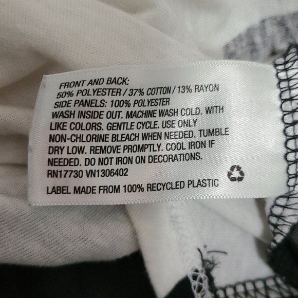 Crop Top - Picture 4 of 4